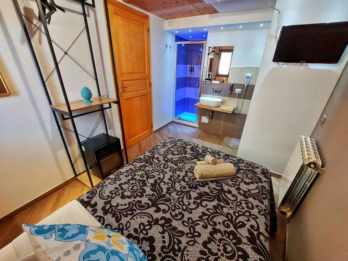 Bed And Breakfast L&P Cefalù Eksteriør bilde